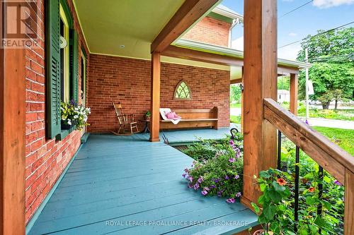 15 Rideau Street, Westport, ON 