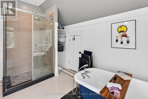 15 Rideau Street, Westport, ON 