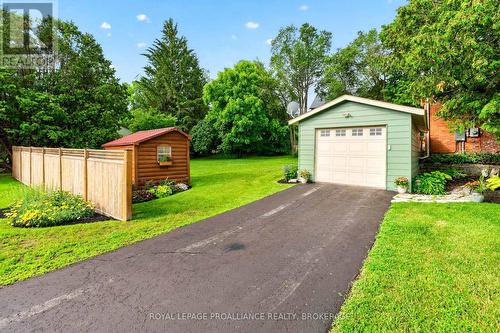 15 Rideau Street, Westport, ON 