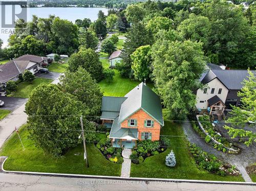 15 Rideau Street, Westport, ON 