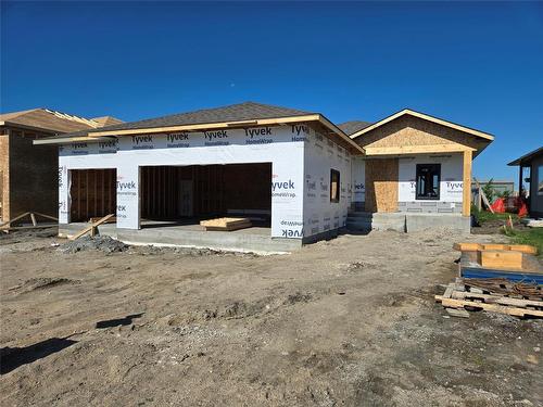 57 Wild Plum Drive  Steinbach, MB R5G 2Z1