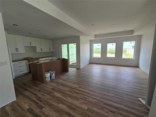 57 Wild Plum Drive, Steinbach, MB - Indoor Photo Showing Other Room