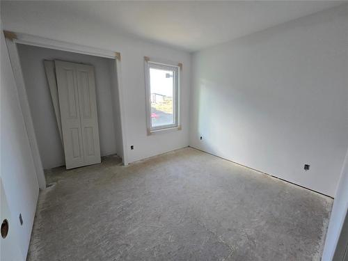 57 Wild Plum Drive, Steinbach, MB - Indoor Photo Showing Other Room