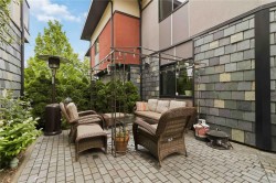 #5-2321 Island View Rd Central Saanich, BC V8Z 5Z2