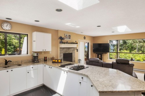 7084 Willis Point Rd, Central Saanich, BC 