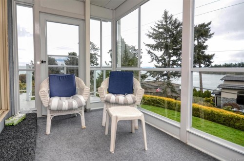 10502 Jocelyn Pl, Sidney, BC 