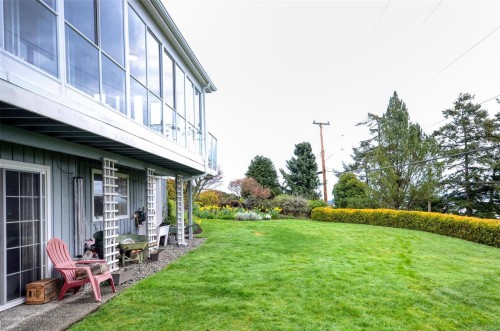 10502 Jocelyn Pl, Sidney, BC 