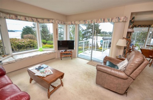 10502 Jocelyn Pl, Sidney, BC 
