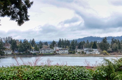 10502 Jocelyn Pl, Sidney, BC 