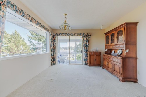 10502 Jocelyn Pl, Sidney, BC 