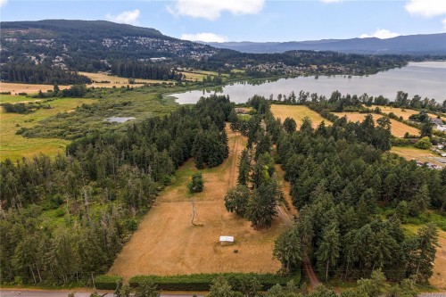 1662 Stamps Rd, Cowichan Bay, BC 