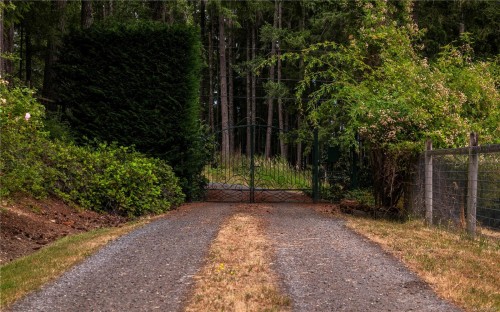1662 Stamps Rd, Cowichan Bay, BC 