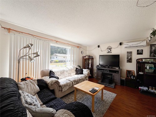 648 Nimpkish Dr, Gold River, BC 