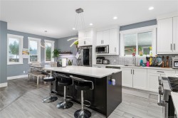 720 Sitka St Campbell River, BC V9H 0E5