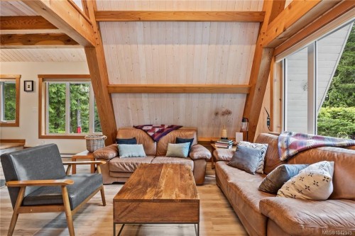 5461 Grouse Rd, Courtenay, BC 