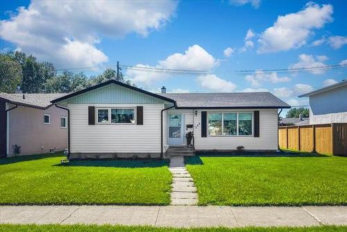 296 Rouge RD  Winnipeg, MB R3K 1K2