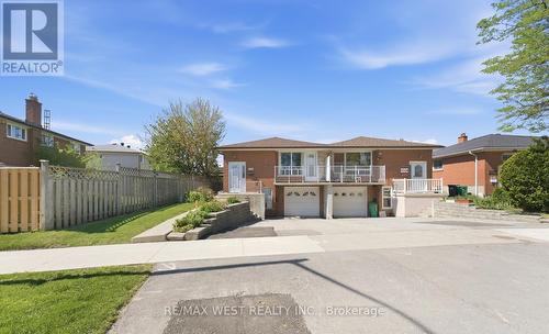 7066 MAGIC COURT  Mississauga, ON L4T 3A1