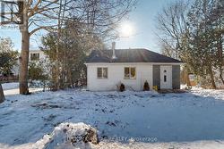 27 CONNOR DRIVE Whitchurch-Stouffville, ON L4A 2Z1