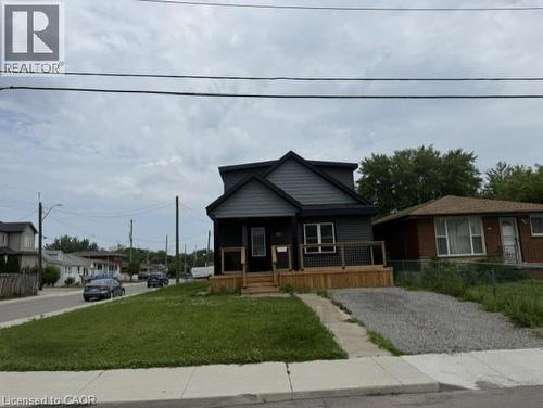1239 DUNSMURE Road  Hamilton, ON L8H 1L7