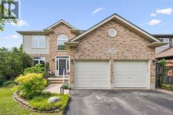 538 SANDBANKS Crescent Waterloo, ON N2V 2K2