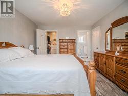 Primary Bedroom with Walk-in Closet & Ensuite - 