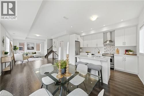 70 PLAINS Road W Unit# 10  Burlington, ON L7T 0B6