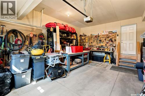 211 Dagnone Lane, Saskatoon, SK 