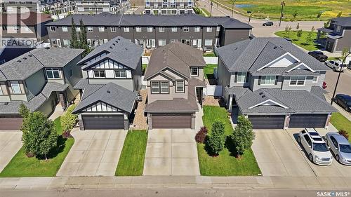 211 Dagnone Lane, Saskatoon, SK 