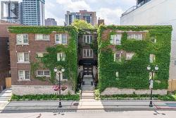 4 - 285 KING STREET W  Hamilton, ON L8P 1B2