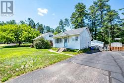 47 WOLFE AVENUE Deep River, ON K0J 1P0