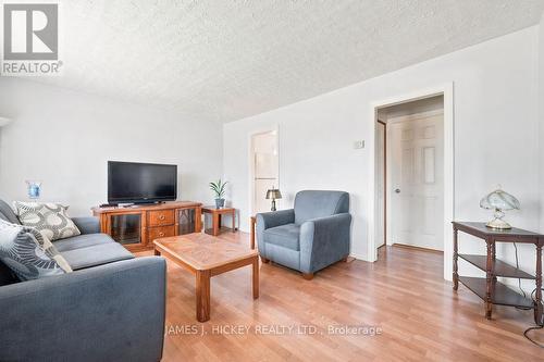 47 Wolfe Avenue, Deep River, ON 