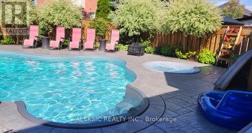 33 Hillpath Crescent, Brampton, ON 