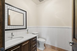 Powder room - 
