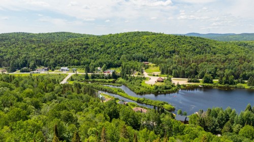 Photo aérienne - 80 Ch. Du Lac-St-Louis E., Saint-Zénon, QC - Outdoor With View