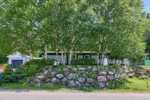 Façade - 80 Ch. Du Lac-St-Louis E., Saint-Zénon, QC - Outdoor