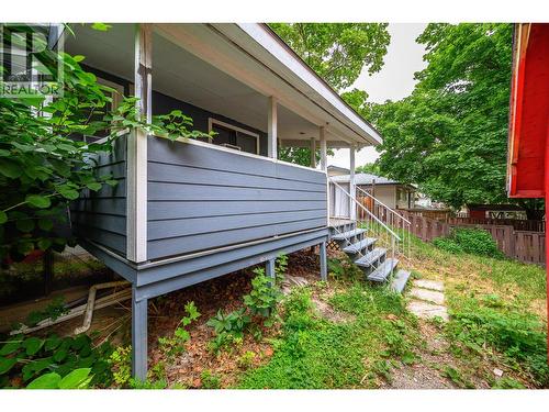 Back deck - 5008 Heritage Drive, Vernon, BC - Outdoor