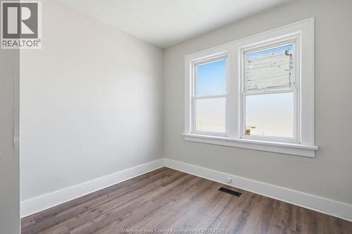 1596 College, Windsor, ON 