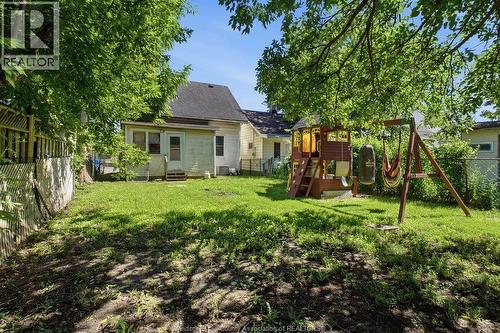 1596 College, Windsor, ON 