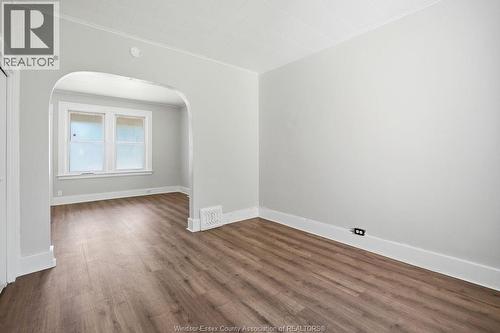 1596 College, Windsor, ON 