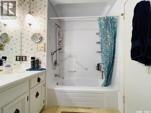 195 Lincoln Drive, Regina, SK 