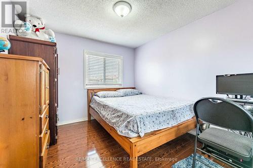 6 Stalbridge Avenue, Brampton, ON 