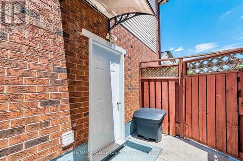 6 Stalbridge Avenue, Brampton, ON 