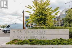 101 - 95 DUNDAS STREET W Oakville, ON L6M 5N4