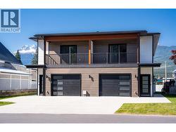 1315/1317 Third Street W  Revelstoke, BC V0E 2S0