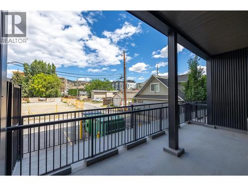 Private patio - 660 Cawston Avenue Unit# 111, Kelowna, BC 