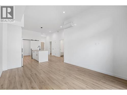 660 Cawston Avenue Unit# 111, Kelowna, BC 