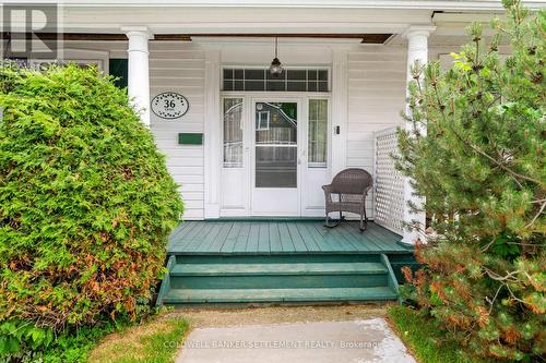 36 Craig Street, Perth, ON - Outdoor