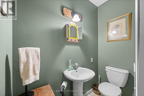 36 Craig Street, Perth, ON - Indoor Photo Showing Bathroom