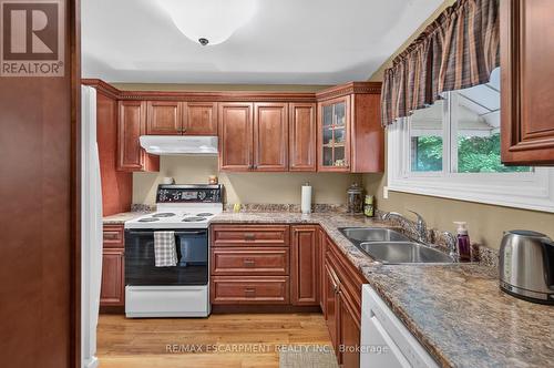 28 Boston Crescent, Hamilton, ON 