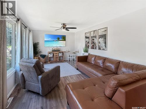 303 3Rd Avenue E, Debden, SK 